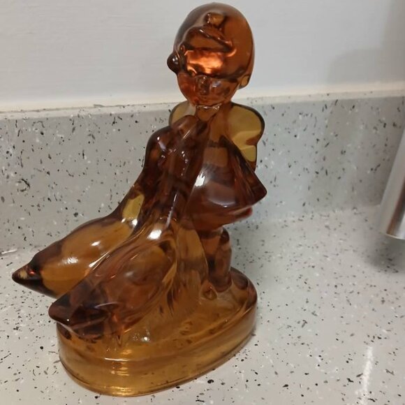 Vintage LE Smith Amber Glass Girl with Geese Figurine 7 1/2" & 5 3/4 Blown Glass - Picture 4 of 6